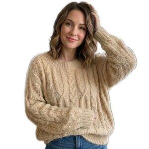 ​Cozy Beige Cable Knit Fuzzy Sweater Women’s Sm Oversized Slouchy Crewneck Tan
